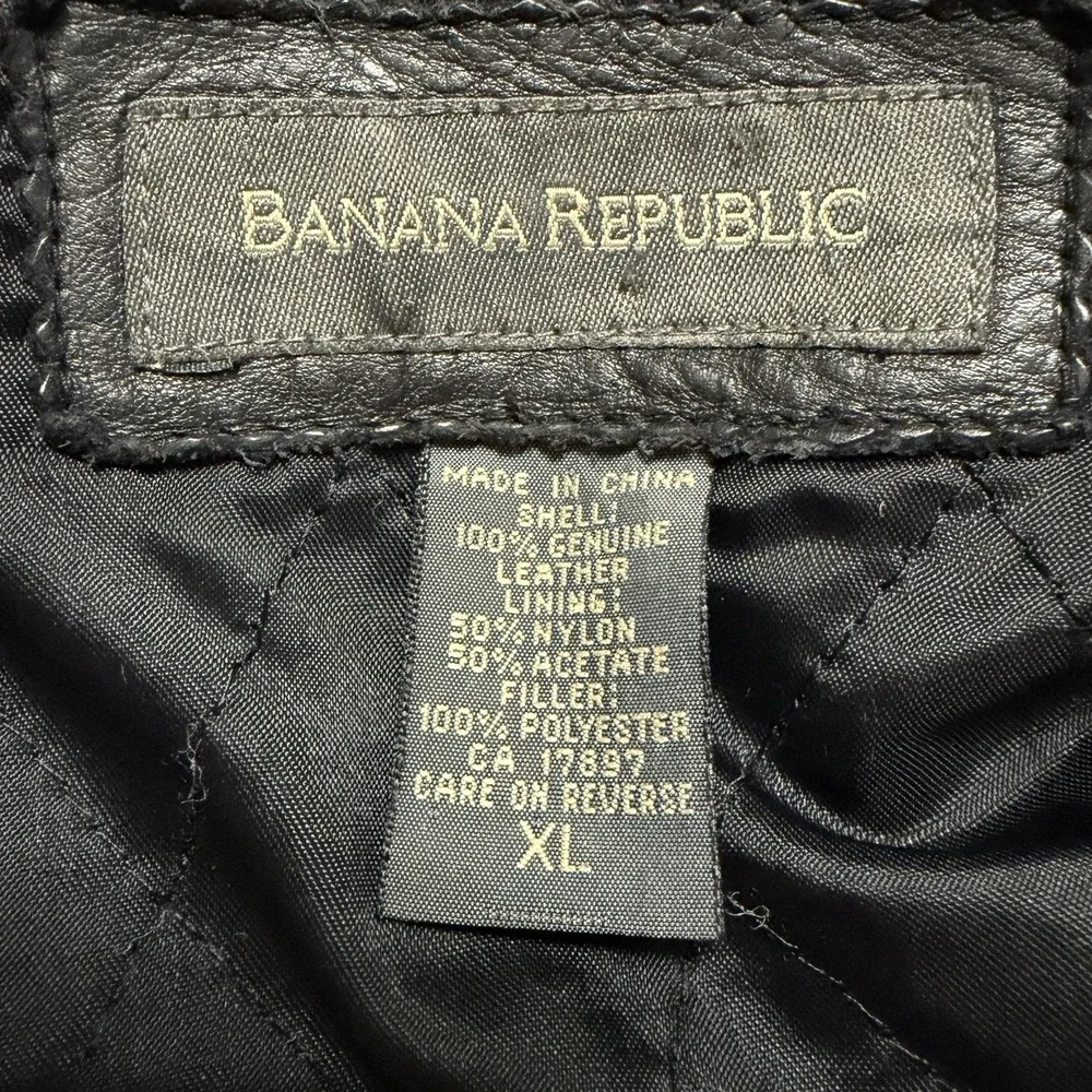 Banana Republic ***one flaw